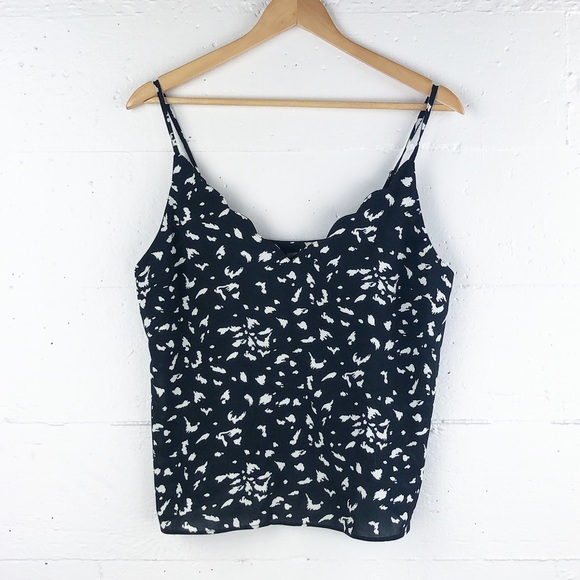 Scallop Neck Cropped Camisole - Picture 1 of 8